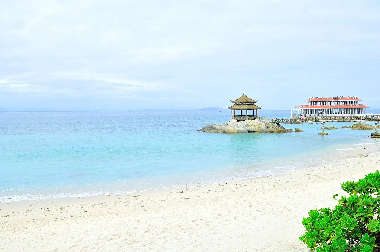 Wuzhizhou Island Day Trip