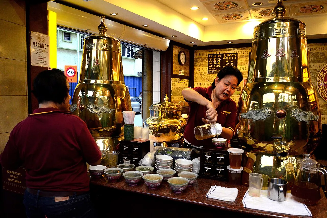 Dad Tea: The Slow Life of Haikou