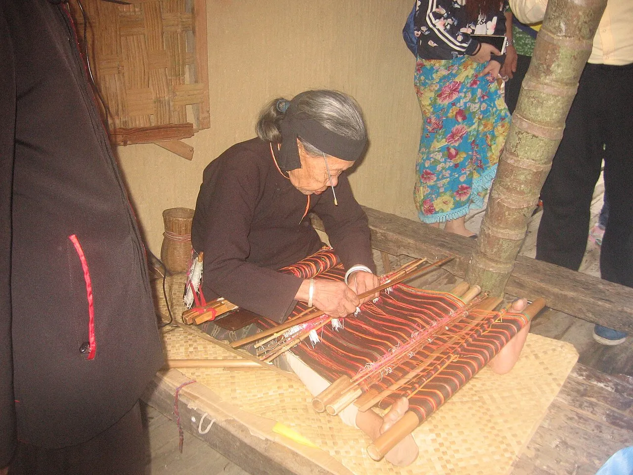 Li Brocade: 3,000 Years of Weaving